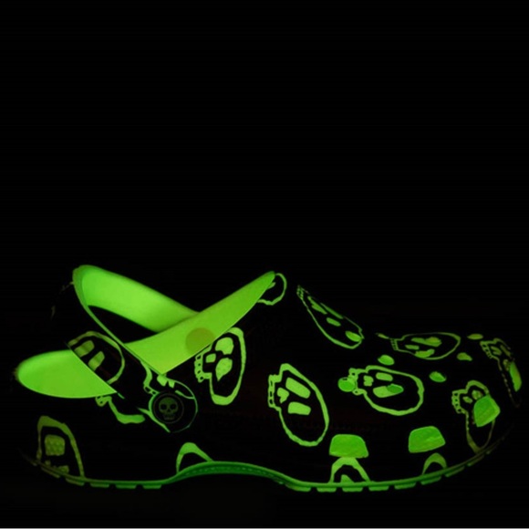 Crocs glow in the dark skull crocs W8 - Picture 5 of 5